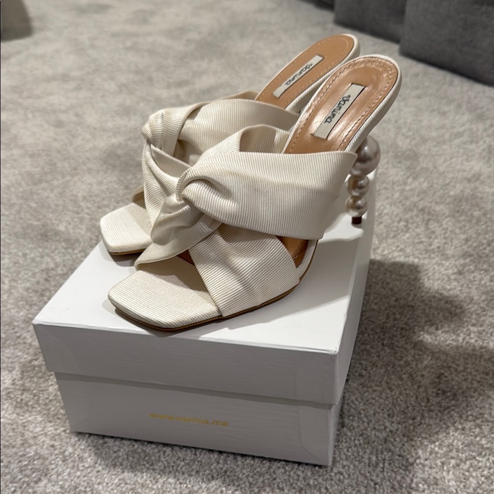 Vanina Women's Ivory Knotted Heels w/ Pearl Accent